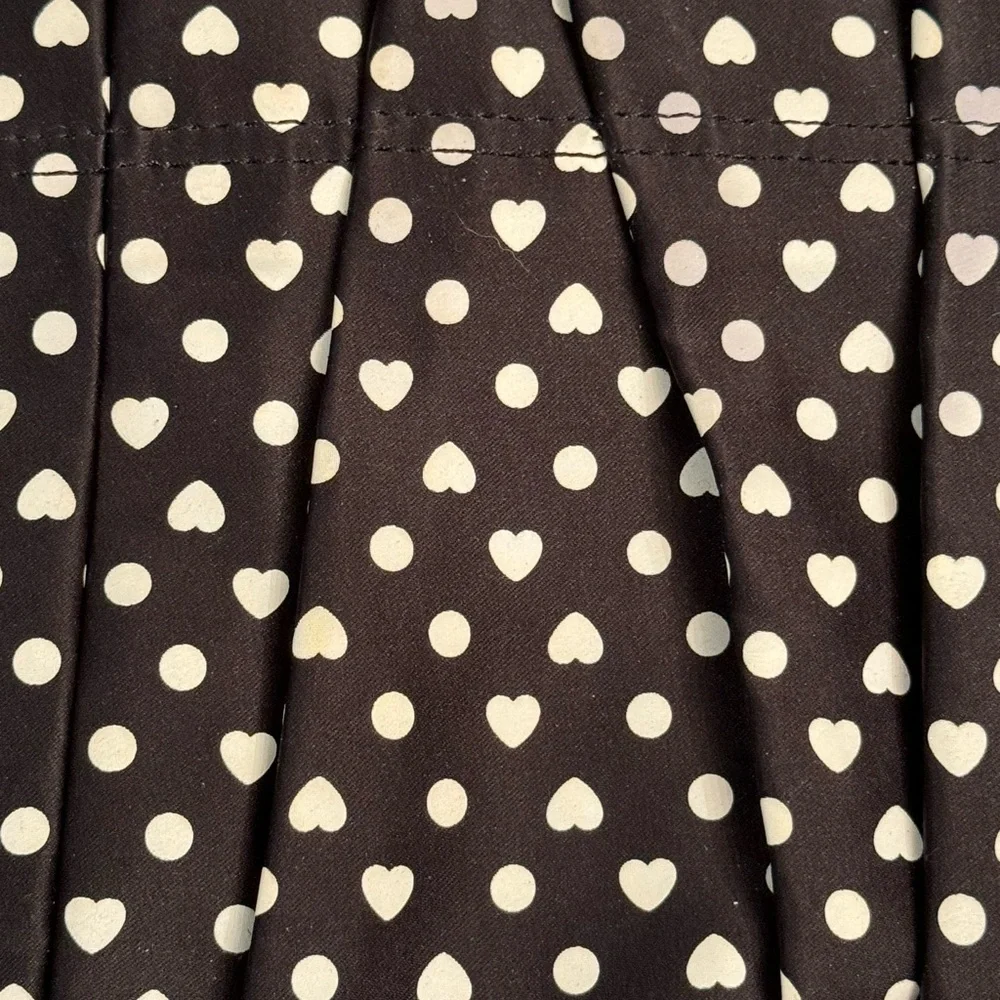 Express fabric clutch, pleated, black with white hearts‎